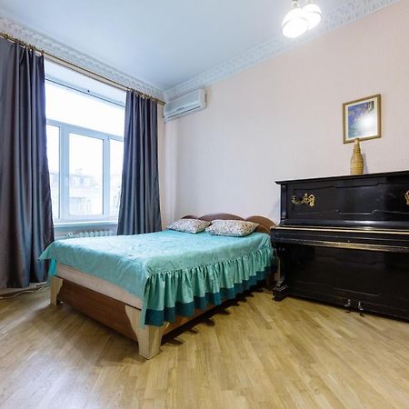 Apartment With Lovely View キエフ エクステリア 写真